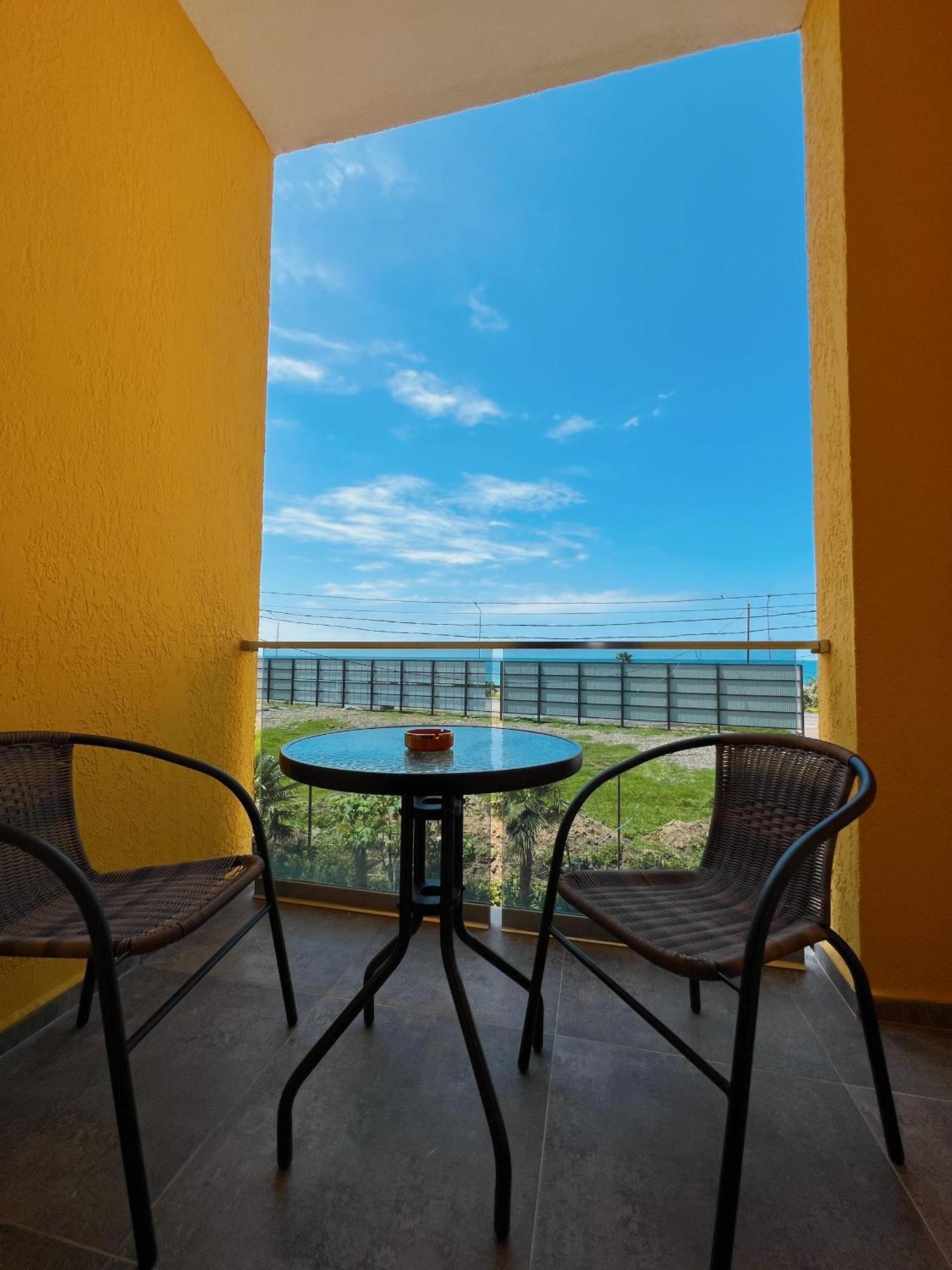 Casa Del Mar Hotel Kvariati Luaran gambar