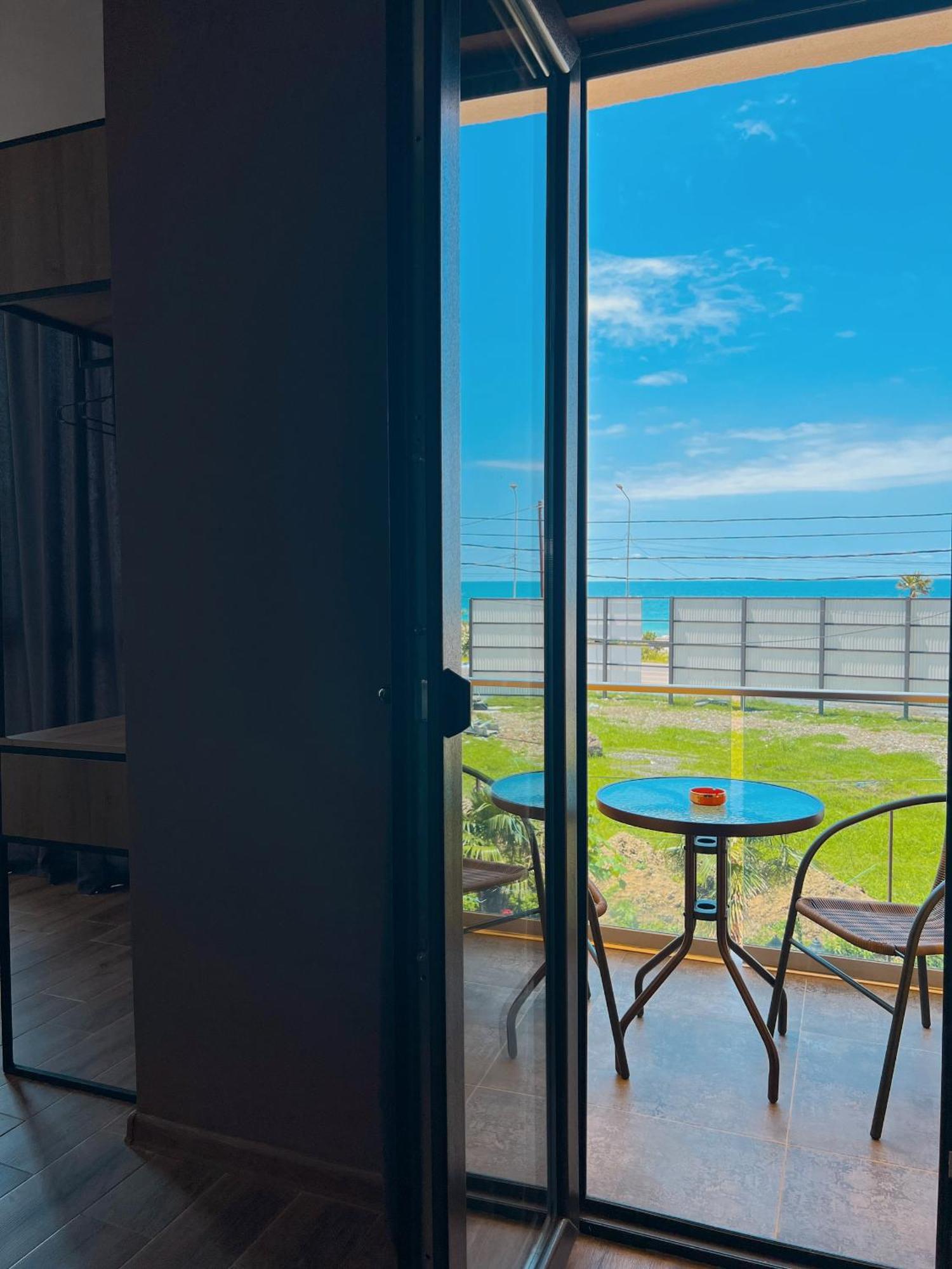 Casa Del Mar Hotel Kvariati Luaran gambar